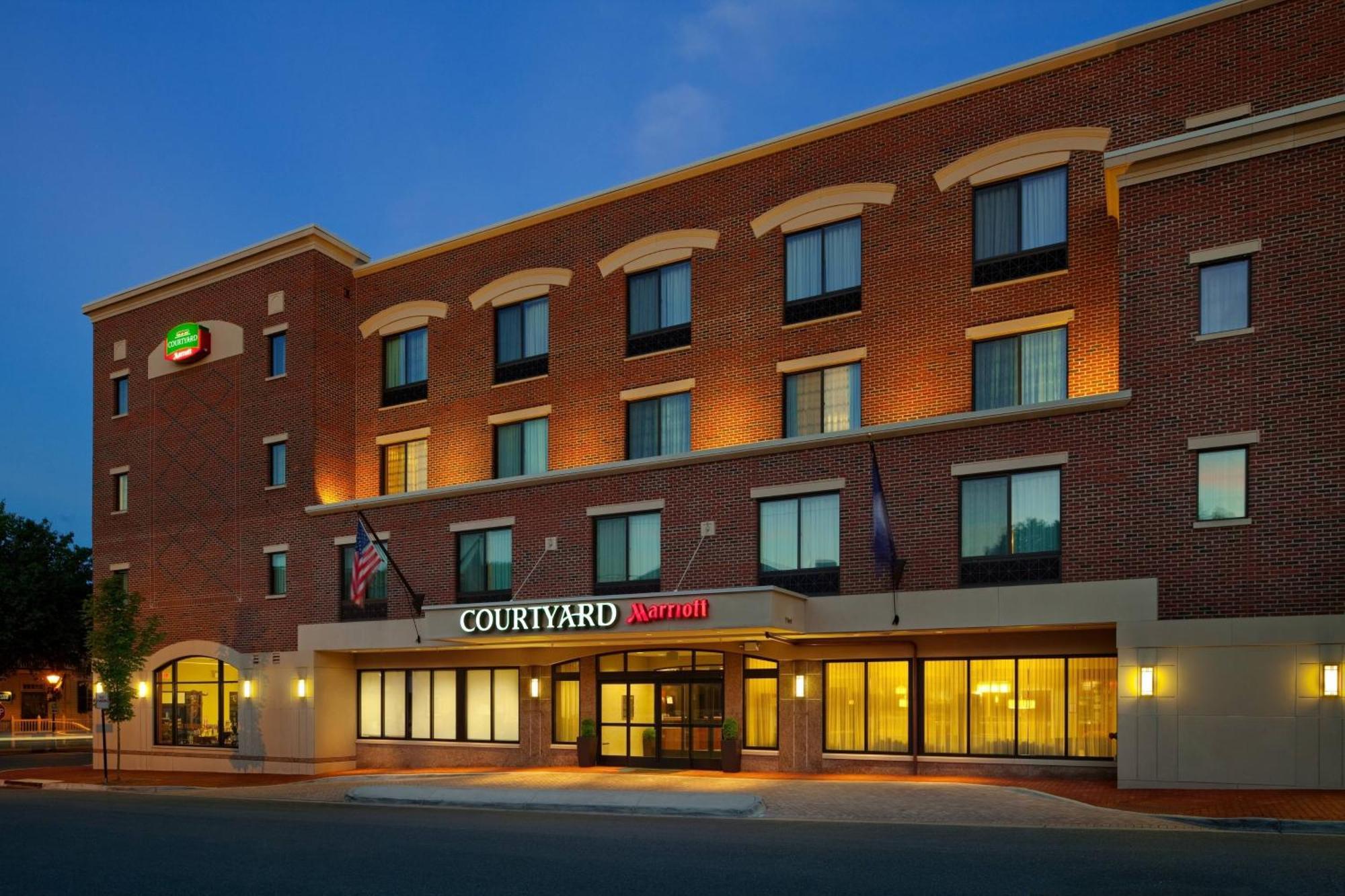 Hotel Courtyard Fredericksburg Historic District Esterno foto