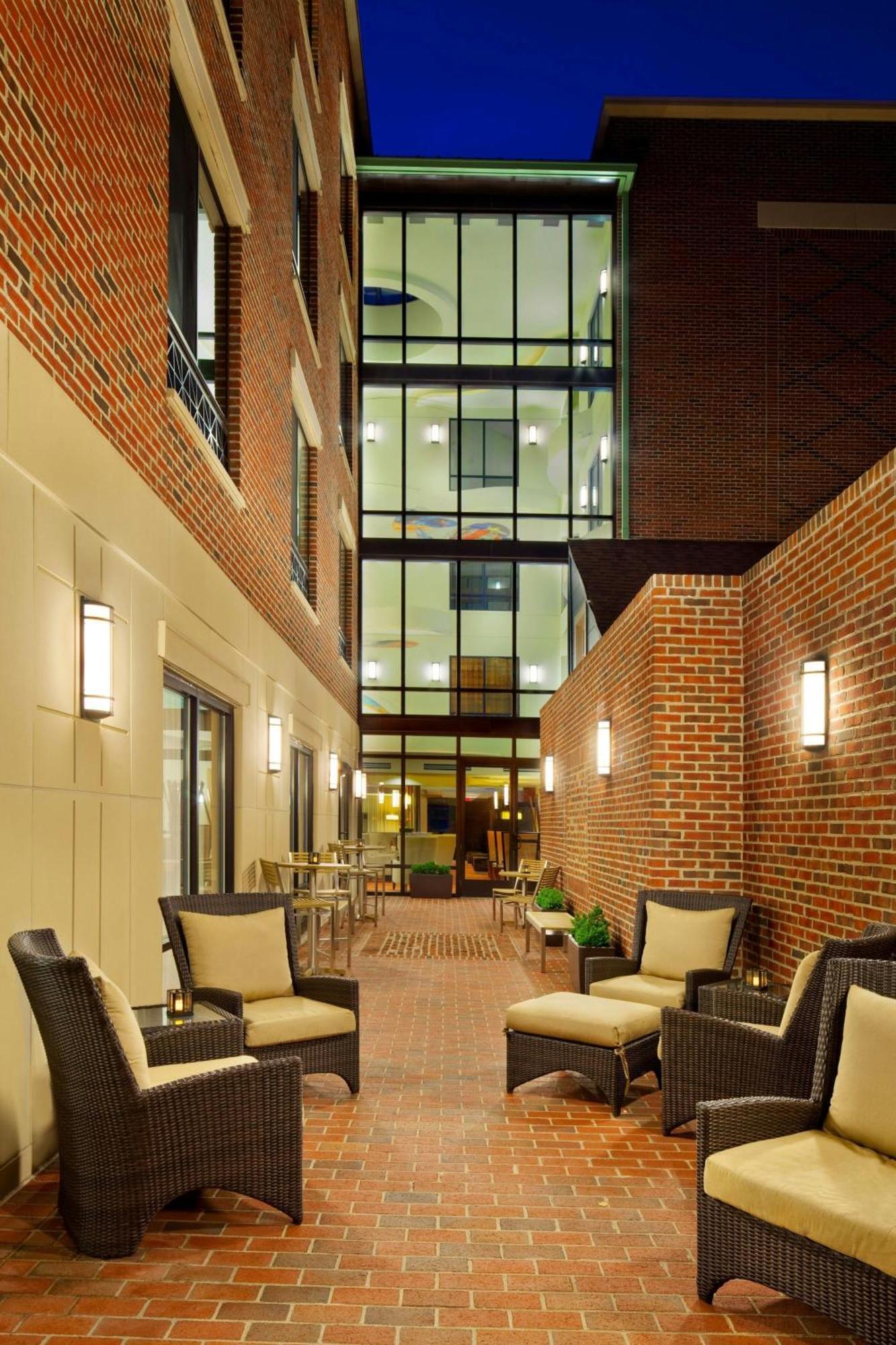 Hotel Courtyard Fredericksburg Historic District Esterno foto